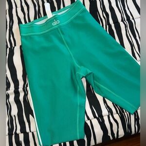 ALO Yoga airlift leggings